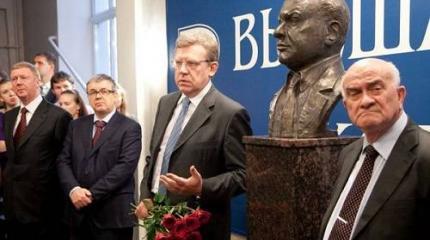 ВШЭ – это госучреждение, а не тайный кружок. Но учит ненависти к Родине… ВШЭ – это госучреждение, а не тайный кружок. Но учит ненависти к Родине…