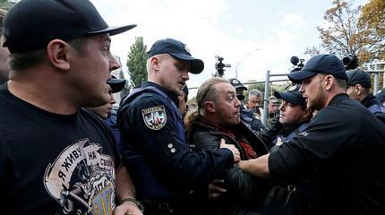Как друзья ПАРНАСа в Киеве себе карму портили Как друзья ПАРНАСа в Киеве себе карму портили