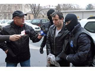 Неграмотный румынский таксист "хакнул" Хиллари Клинтон Неграмотный румынский таксист "хакнул" Хиллари Клинтон