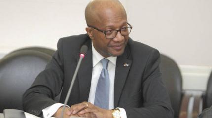 Элуа А. Максим Дуву: На севере острова и сейчас стоят православные кресты Элуа А. Максим Дуву: На севере острова и сейчас стоят православные кресты