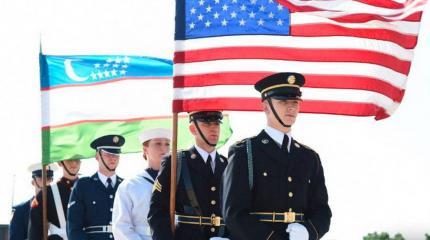 США намерены задушить Узбекистан в своих объятиях США намерены задушить Узбекистан в своих объятиях