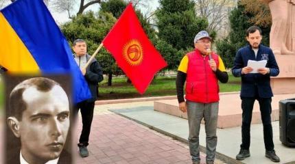 Кто и как в Кыргызстане открывает «окна Овертона» неонацизму Кто и как в Кыргызстане открывает «окна Овертона» неонацизму