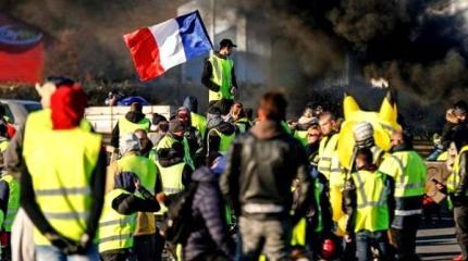 «Жёлтые жилеты» грозятся новым «взятием Бастилии»