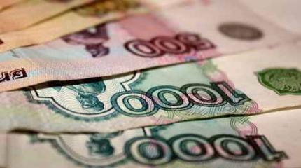 Рубль растет уже шестой день подряд, доллар и евро слабеют Рубль растет уже шестой день подряд, доллар и евро слабеют