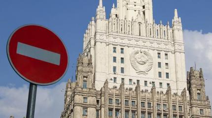 Западные политики отказываются от встреч с представителями РФ, но желают «больше дипломатии» Западные политики отказываются от встреч с представителями РФ, но желают «больше дипломатии»