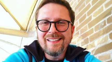 Шарий рассказал анекдот про Зеленского, который ждет звонка Си из Москвы Шарий рассказал анекдот про Зеленского, который ждет звонка Си из Москвы