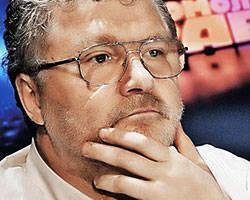 Поляков: Если бы не произошла рокировка, Россия бы распалась в «нулевые годы»
