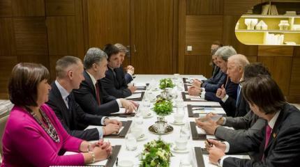 Порошенко в Давосе: флешмоб можно делать и в Киеве