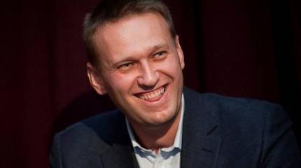 Навальный устроил мерзкое шоу на суде по клевете на ветерана Артеменко Навальный устроил мерзкое шоу на суде по клевете на ветерана Артеменко