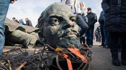Декоммунизация: как «Самопомощь» будет учить Кривой Рог жизни Декоммунизация: как «Самопомощь» будет учить Кривой Рог жизни