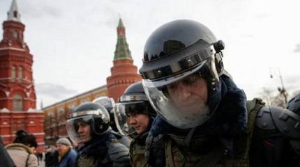 Стратегия властей в борьбе с протестом: главное – угодить Путину… Стратегия властей в борьбе с протестом: главное – угодить Путину…