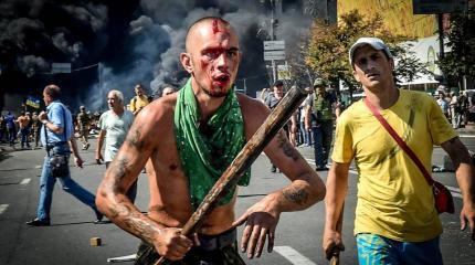 На Украине дали иммунитет украинским радикалам — им можно убивать На Украине дали иммунитет украинским радикалам — им можно убивать