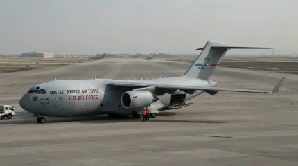 Американский C-17 сел в Москве: эксперт назвал причину секретного визита