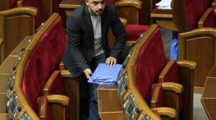 Найем о "премии Дарвина" для коллег: Рада сама лишила Украину безвизового режима Найем о "премии Дарвина" для коллег: Рада сама лишила Украину безвизового режима
