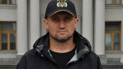«На колени перед Майданом!»: пьяный волонтер напал на Добкина «На колени перед Майданом!»: пьяный волонтер напал на Добкина
