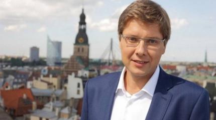 Мэр Риги Ушаков высмеял оппозиционерку, задавшую вопрос о Путине Мэр Риги Ушаков высмеял оппозиционерку, задавшую вопрос о Путине