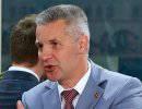 Глава Минобороны Латвии призвал защитить демократию от "неграждан" Глава Минобороны Латвии призвал защитить демократию от "неграждан"