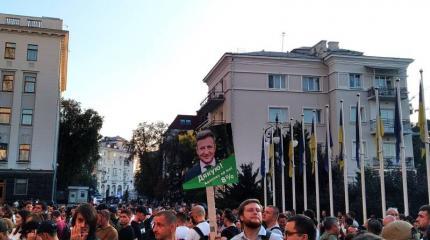 Украине предрекли потерю Донбасса и волнения радикалов Украине предрекли потерю Донбасса и волнения радикалов