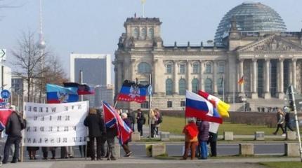 Порошенко - убийца! Немцы устроили горячий прием президенту Украины Порошенко - убийца! Немцы устроили горячий прием президенту Украины