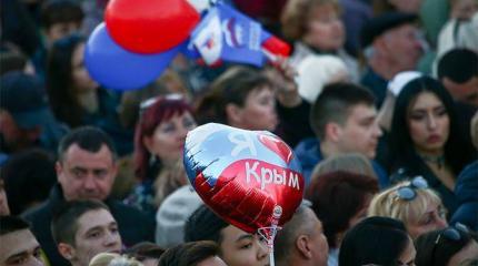 Россияне устали оттого, что власть все время им ищет врагов на Западе Россияне устали оттого, что власть все время им ищет врагов на Западе