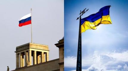 Россияне высмеяли снос памятника дружбы Киева и Москвы Россияне высмеяли снос памятника дружбы Киева и Москвы