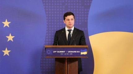 Берлин запретил Зеленскому дружить с «плохими парнями» из Кремля Берлин запретил Зеленскому дружить с «плохими парнями» из Кремля