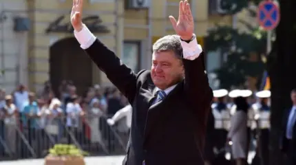 Порошенко назвал "победой" освобождение Савченко и поздравил весь мир Порошенко назвал "победой" освобождение Савченко и поздравил весь мир