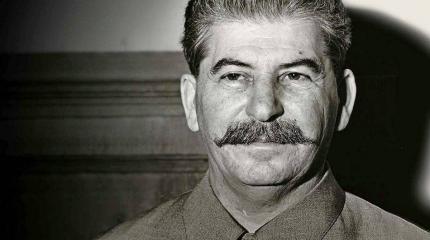 Родина их страха: Сталина окружили пигмеи Родина их страха: Сталина окружили пигмеи