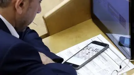 Кадры, снятые во время заседаний Госдумы, возмутили Вячеслава Володина