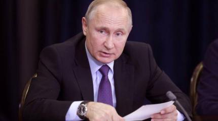 Паралич власти превратил Путина в политического «пожарника» Паралич власти превратил Путина в политического «пожарника»