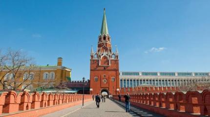 Кремль, распугав элиту страны, ищет кадры по объявлениям Кремль, распугав элиту страны, ищет кадры по объявлениям