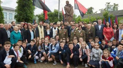 Антисемитизм на Украине сотрудничеству Киева и Тель-Авива - не помеха