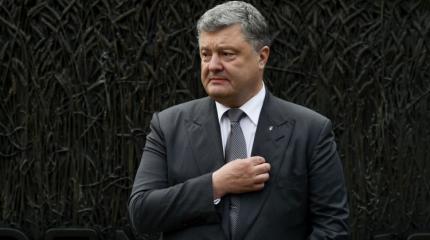 Порошенко показал мастер-класс в подхалимстве Порошенко показал мастер-класс в подхалимстве