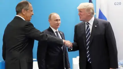 «Хватит поддакивать Трампу!» - гость радиоэфира отчитал «МИД и выше»