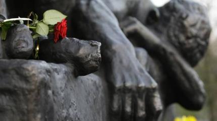 Черный пиар на теме Второй мировой по-польски