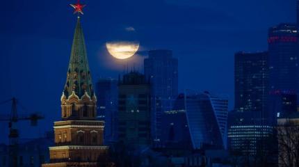 Кремль прокомментировал прекращение выдачи виз США Кремль прокомментировал прекращение выдачи виз США