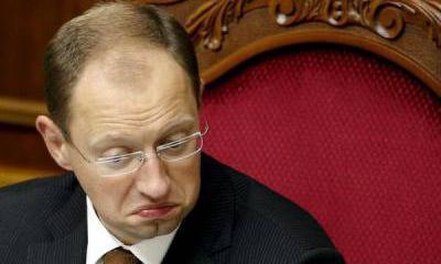 Если Яценюка перемещают, то это кому-нибудь нужно Если Яценюка перемещают, то это кому-нибудь нужно