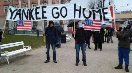 Американцы везде умудрились сунуть свое рыло Американцы везде умудрились сунуть свое рыло