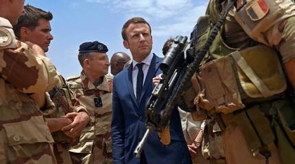 Макрон – «сирийской тройке»: четвертого возьмете? Макрон – «сирийской тройке»: четвертого возьмете?