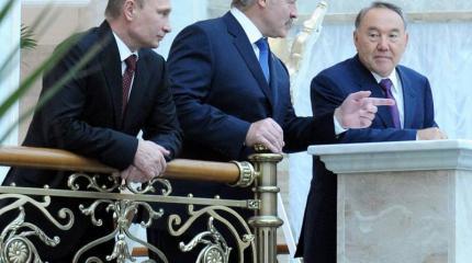 О "странном" поведении союзников О "странном" поведении союзников