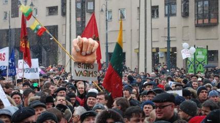 Прибалты за «звезду»: литовцы пошли против русофобоной верхушки Прибалты за «звезду»: литовцы пошли против русофобоной верхушки