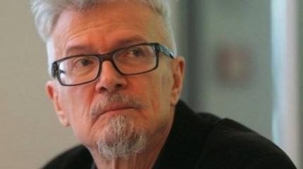 Эдуард Лимонов о битве России и США: «Потому все более грустен ВВП…» Эдуард Лимонов о битве России и США: «Потому все более грустен ВВП…»