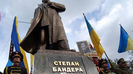 Польша нанесла удар Украине: бандеровский геноцид признан Польша нанесла удар Украине: бандеровский геноцид признан