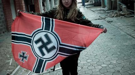 «Фашизма в Украине нет»: неонацистке Завирухе купили свободу «Фашизма в Украине нет»: неонацистке Завирухе купили свободу