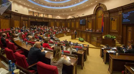 Депутаты бойкотировали работу парламента Армении Депутаты бойкотировали работу парламента Армении