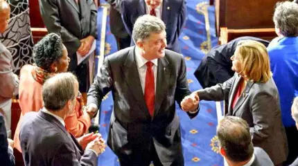 Украинское руководство поставило мировой рекорд преданности посольству США Украинское руководство поставило мировой рекорд преданности посольству США