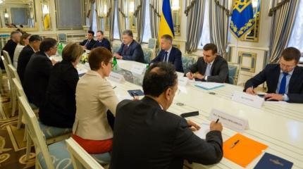 Капризы Киева: Украина хочет обсуждать Минские соглашения в Женеве Капризы Киева: Украина хочет обсуждать Минские соглашения в Женеве