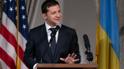 Зеленский начал готовиться к досрочным выборам Зеленский начал готовиться к досрочным выборам