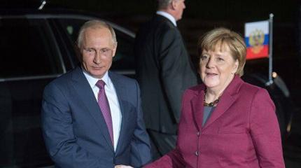 Меркель учится у Путина: у канцлера появилась новая привычка Меркель учится у Путина: у канцлера появилась новая привычка