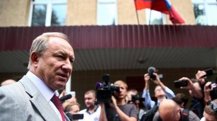 Власть пытается заставить замолчать оппозицию и журналистов Власть пытается заставить замолчать оппозицию и журналистов